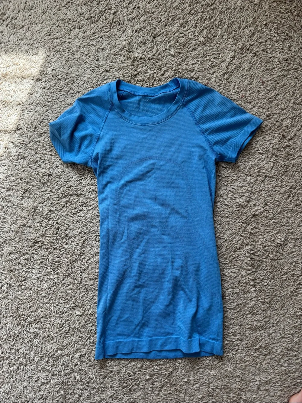 lululemon athletica Women's Sky Blue Short Sleeve Performance Tee